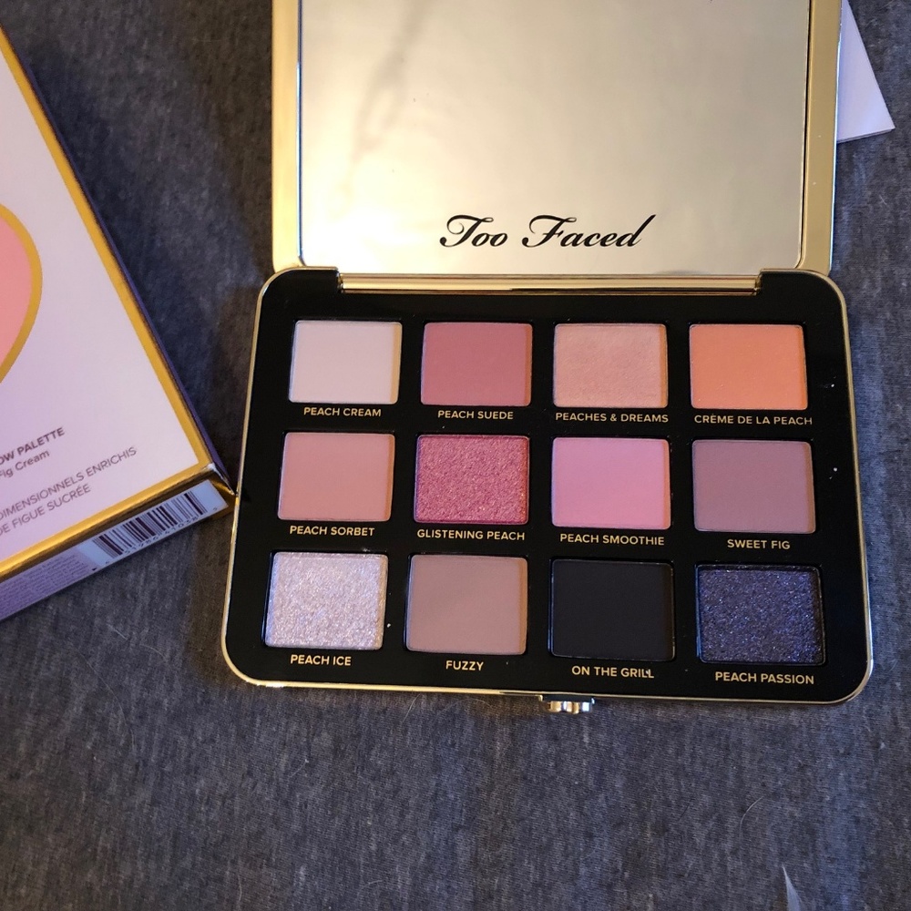 HP! NWT Too Faced White Peach Eye Shadow Palette